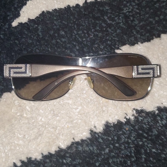 Versace Sunglasses - Picture 7 of 8